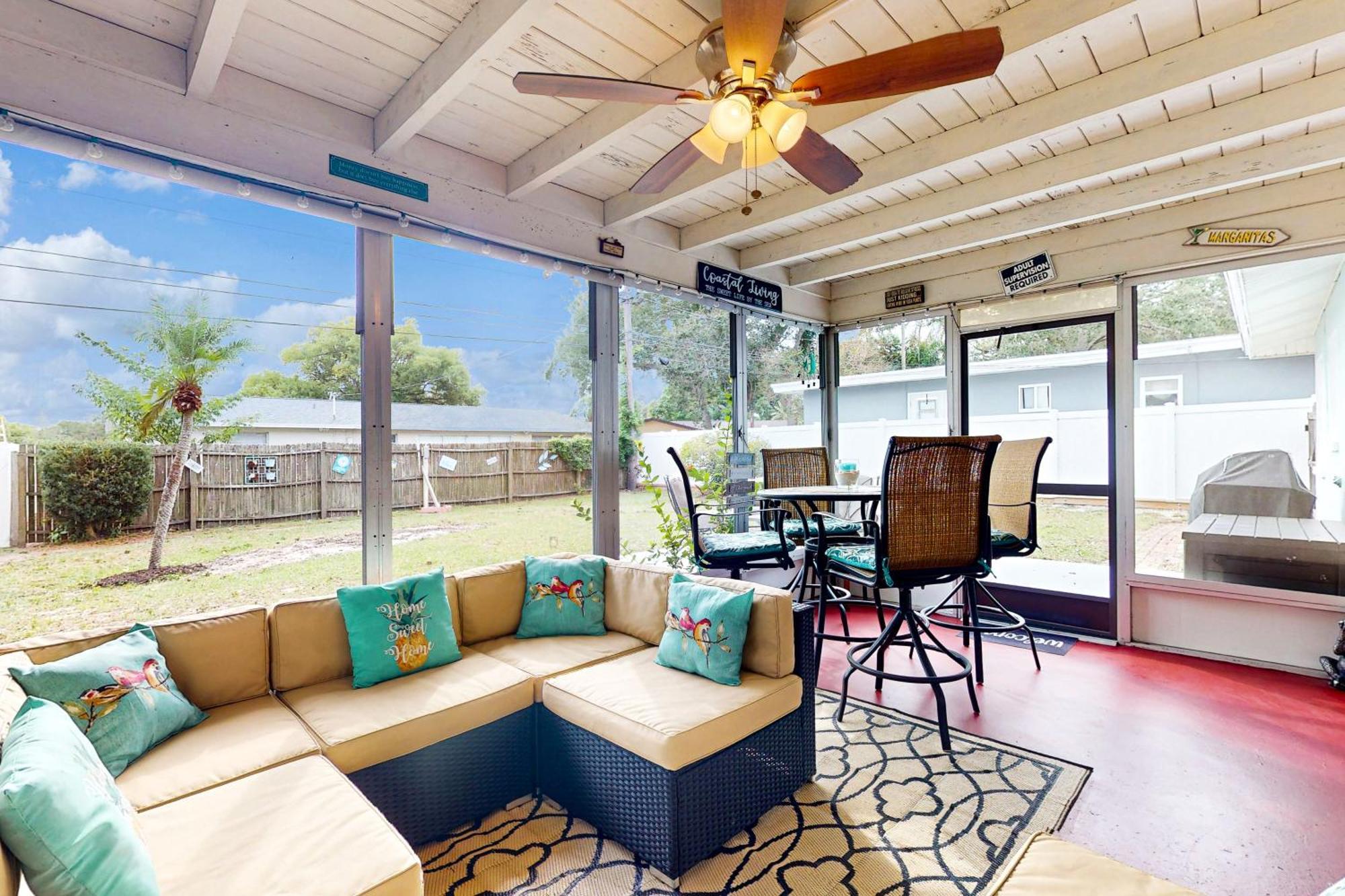 Relax In Retro Villa เคลียร์วอเตอร์ ภายนอก รูปภาพ